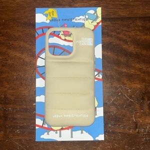 Urban Sophistication “The Puffer Case” in Dune. iPhone 13 Pro.